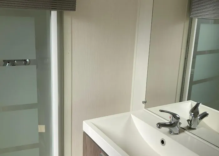 캠프장 Paisible Marvilla Park 아그